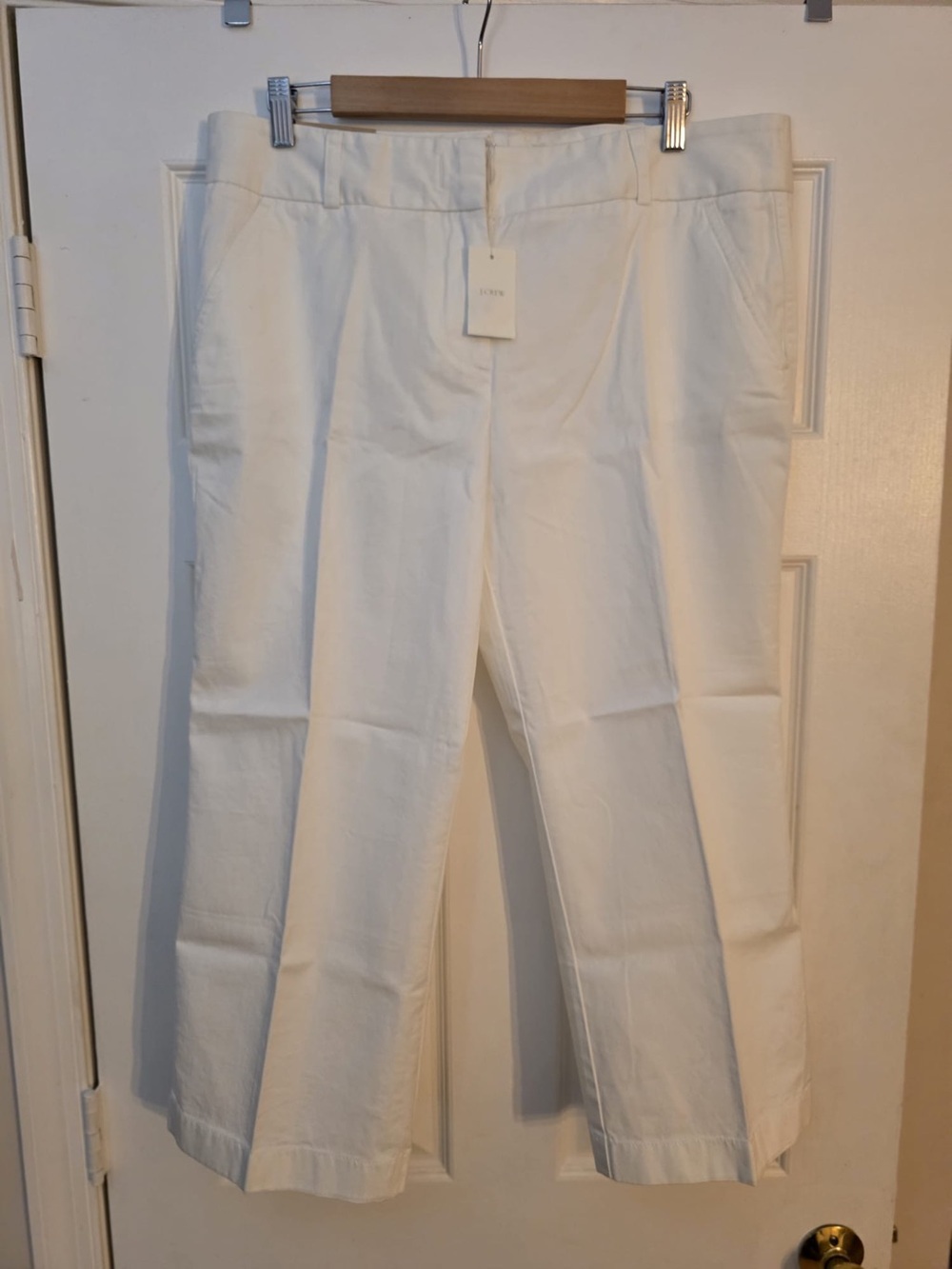 Vintage JCrew Women’s Ivory Cropped Dress Pants. NWT. Size 14. $39
